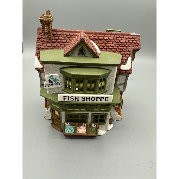 Dept 56 Dickens Village The Mermaid Fish Shoppe 1988 Lighted Building w/ Box - Picture 1 of 9